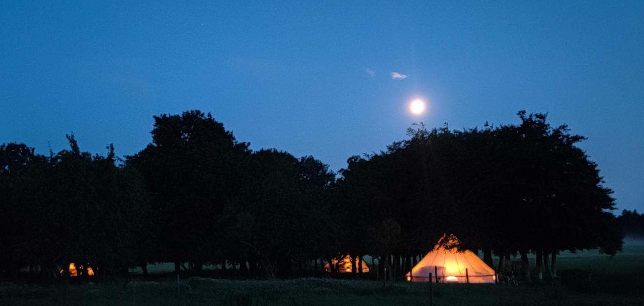 Under Canvas Bornholm Ostermarie Buitenkant foto